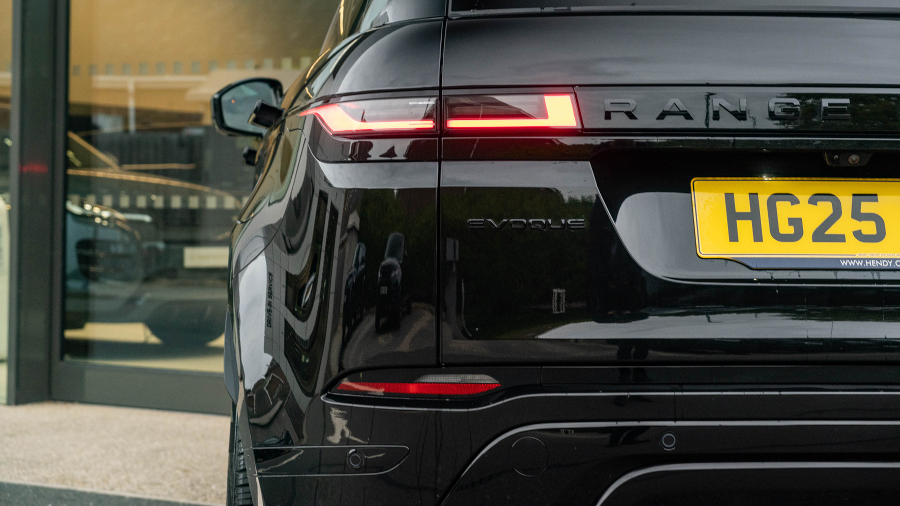 Land Rover RANGE ROVER EVOQUE, SUV, Santorini Black.