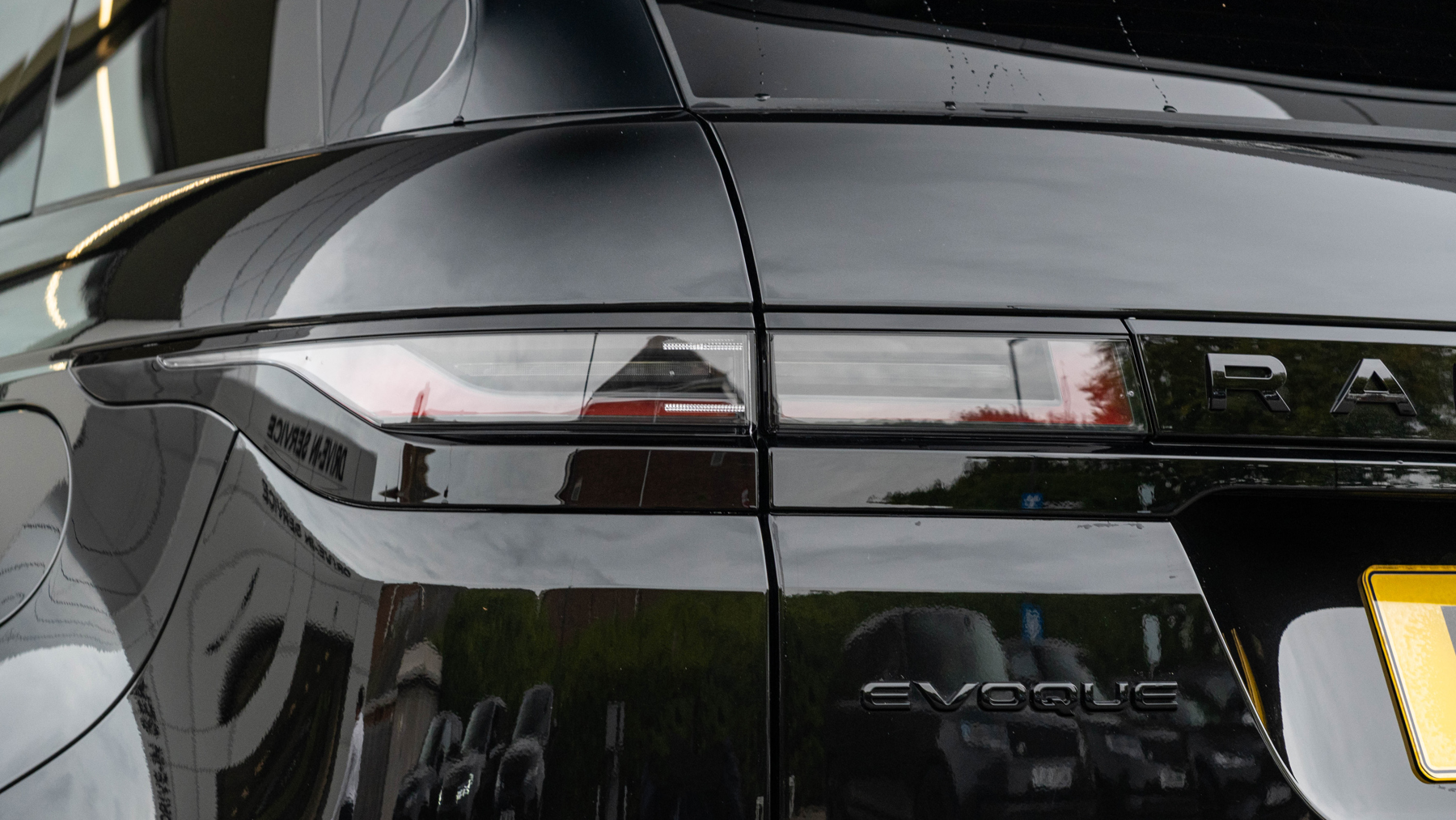 Land Rover RANGE ROVER EVOQUE, SUV, Santorini Black.