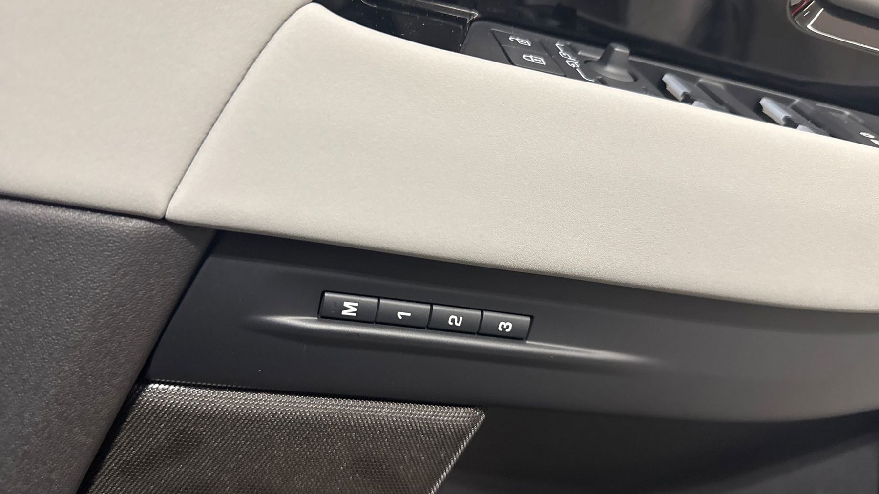 Land Rover RANGE ROVER EVOQUE, SUV, Fuji White.