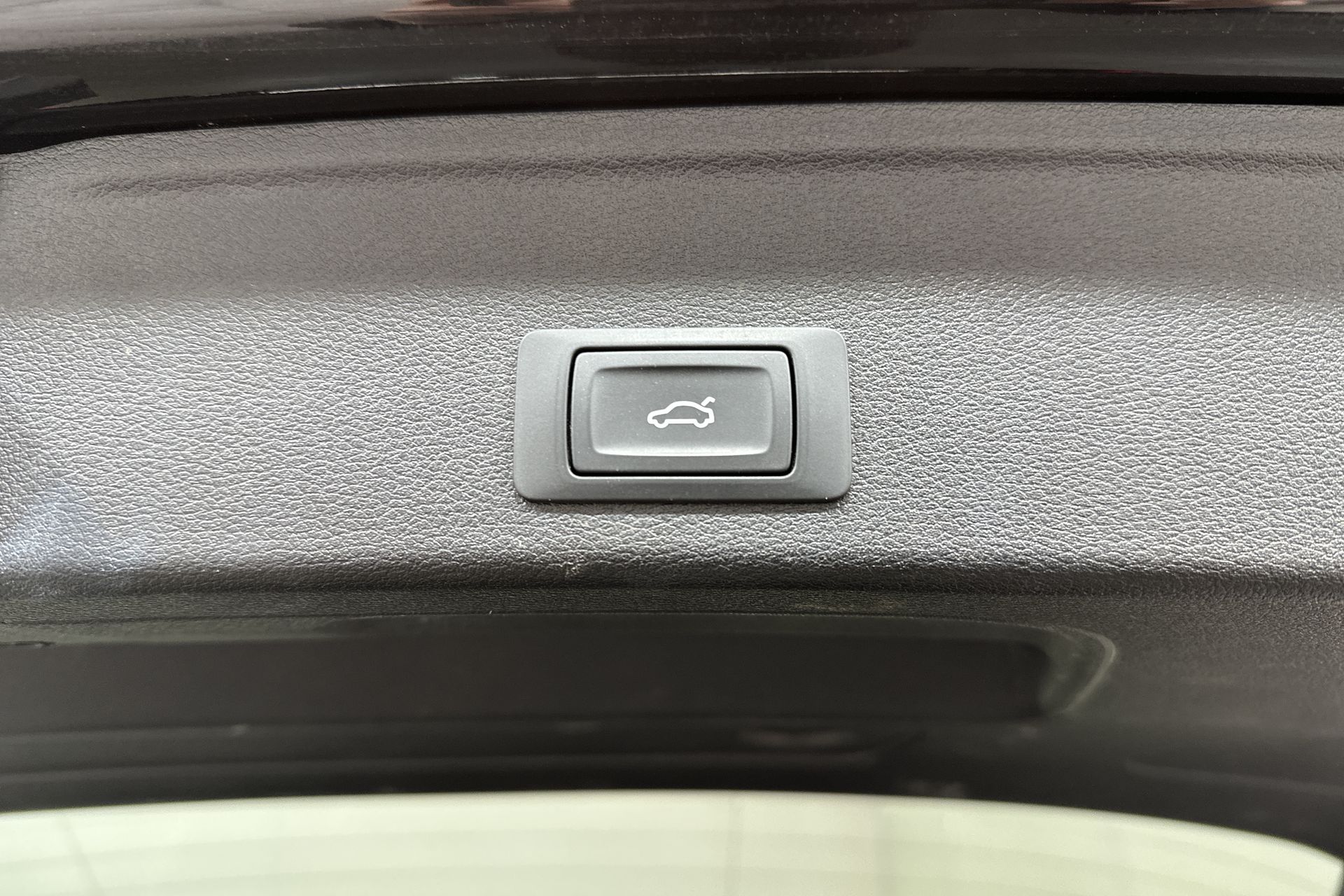 40 TFSI 204 S TRONIC
