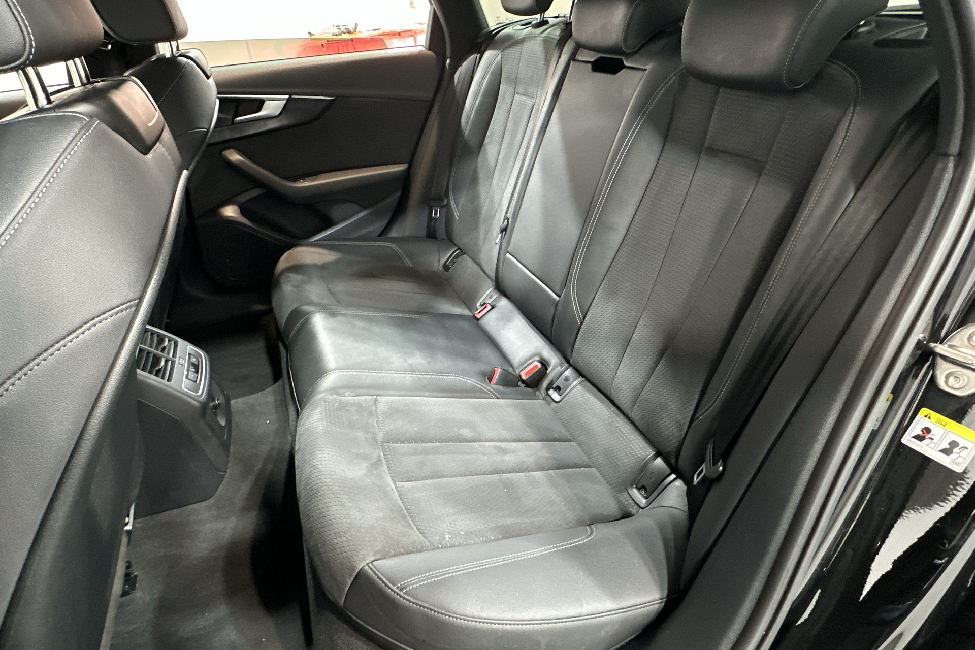 40 TFSI 204 S TRONIC