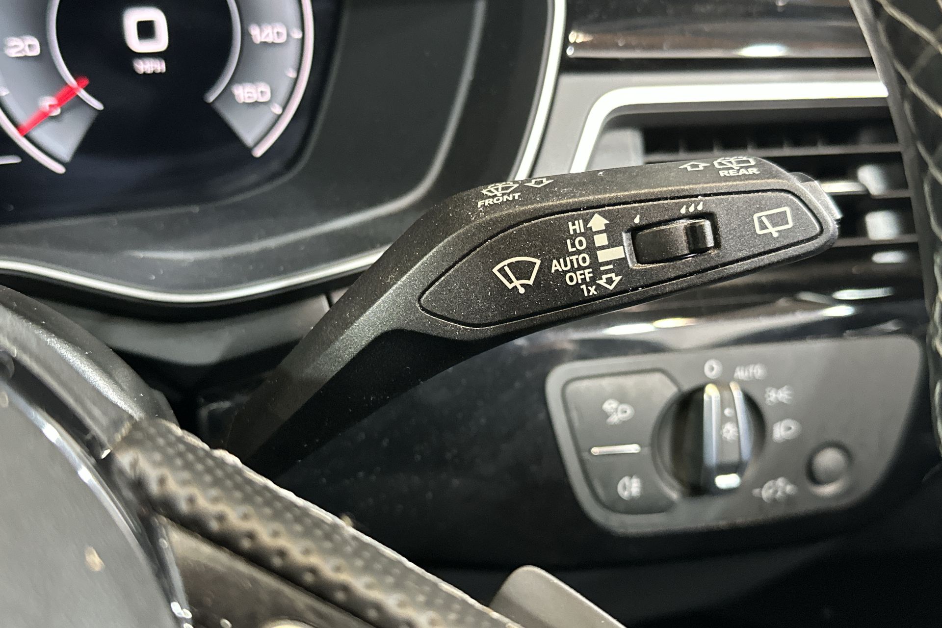 40 TFSI 204 S TRONIC
