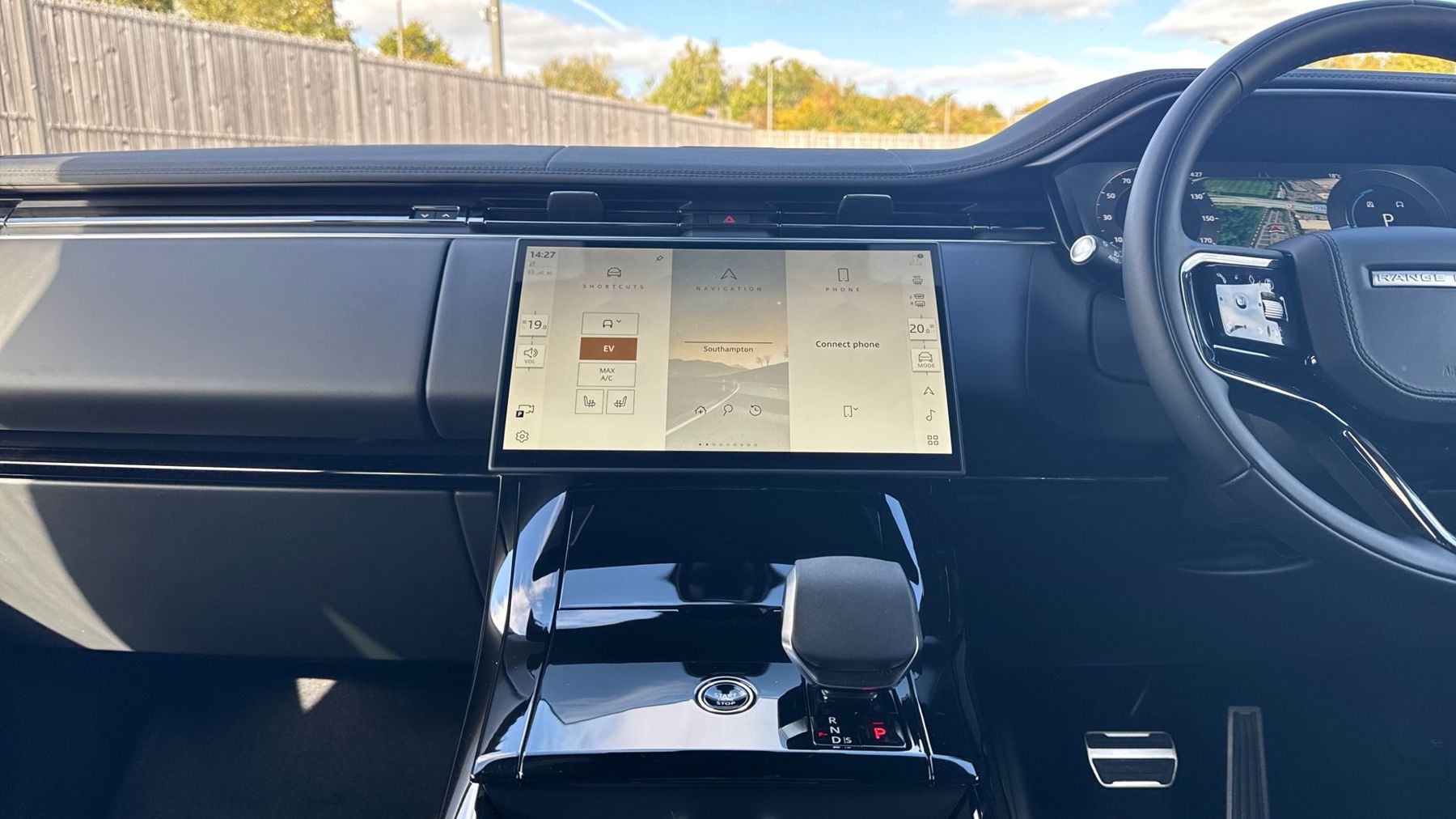 Land Rover RANGE ROVER SPORT, SUV, Premium - Carpathian grey.