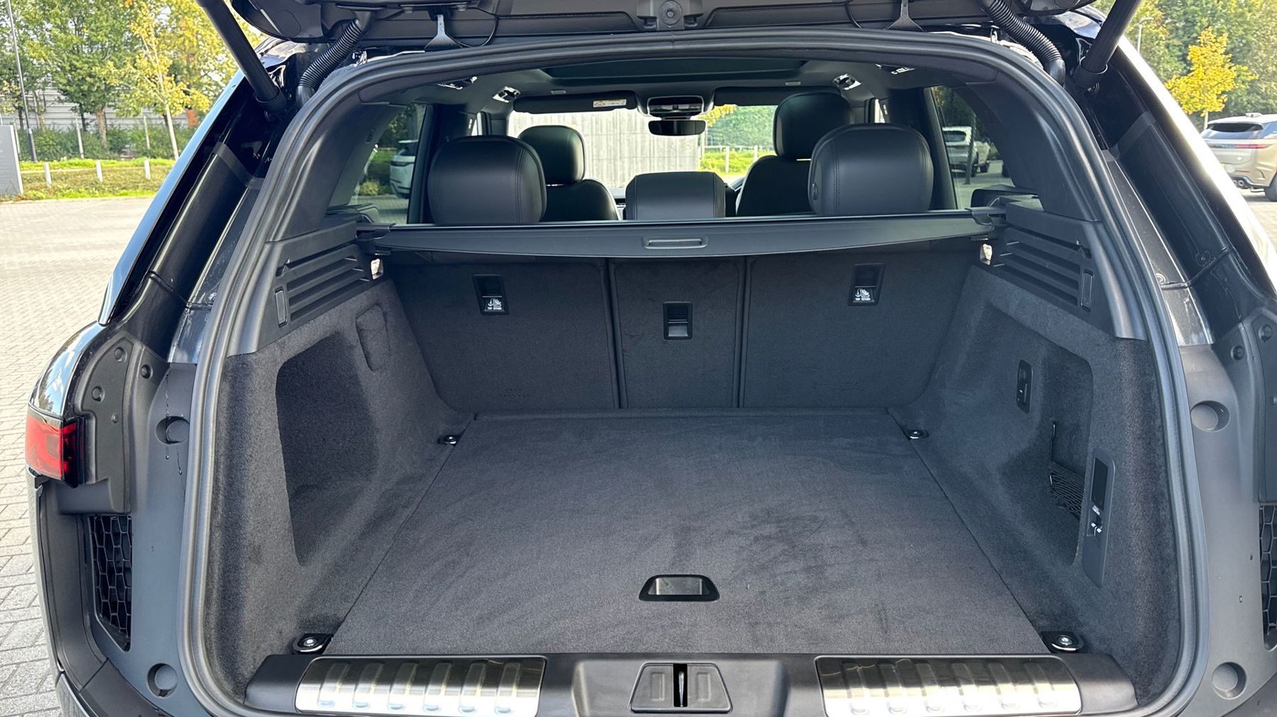 Land Rover RANGE ROVER SPORT, SUV, Premium - Carpathian grey.