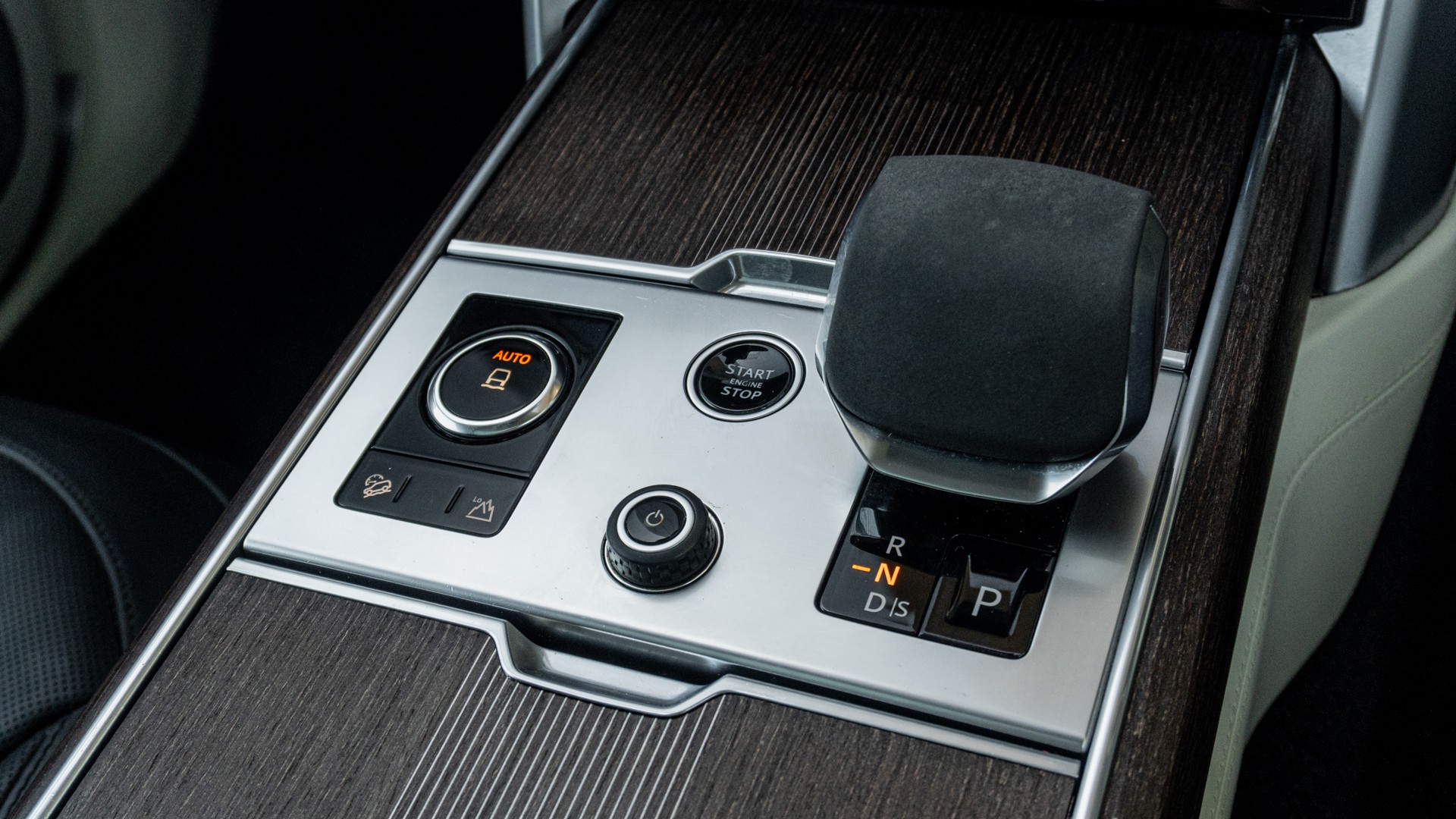 P530 7 SEATS