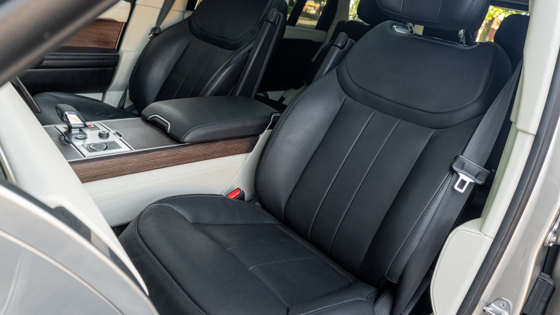 P530 7 SEATS