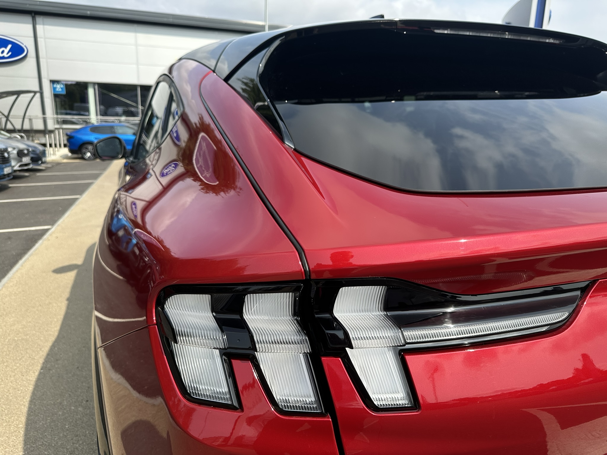 MUSTANG MACH-E PREMIUM 5 DOOR 91KWH EXTENDED RANGE AWD 1 SPEED AUTOMATIC
