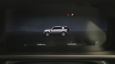 LAND ROVER DEFENDER 110