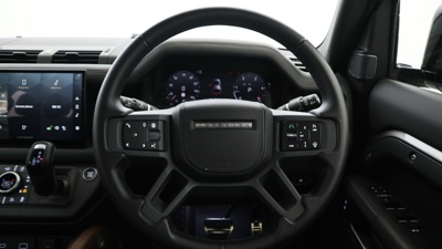 LAND ROVER DEFENDER 110