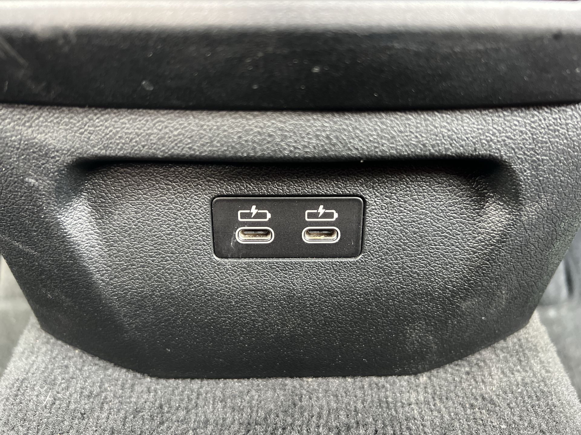 218I 136