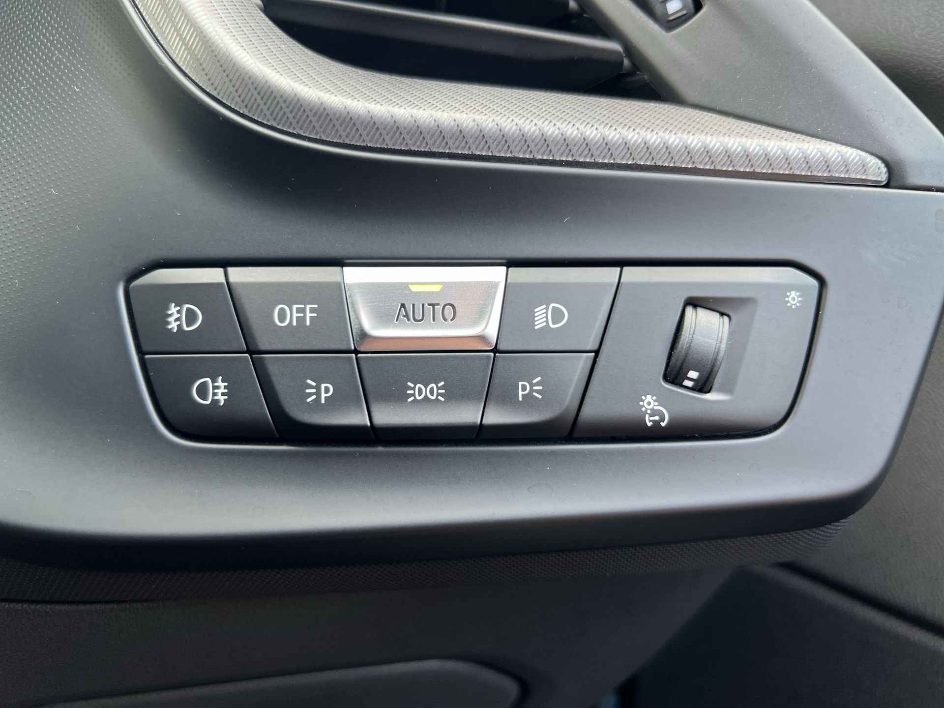 218I 136