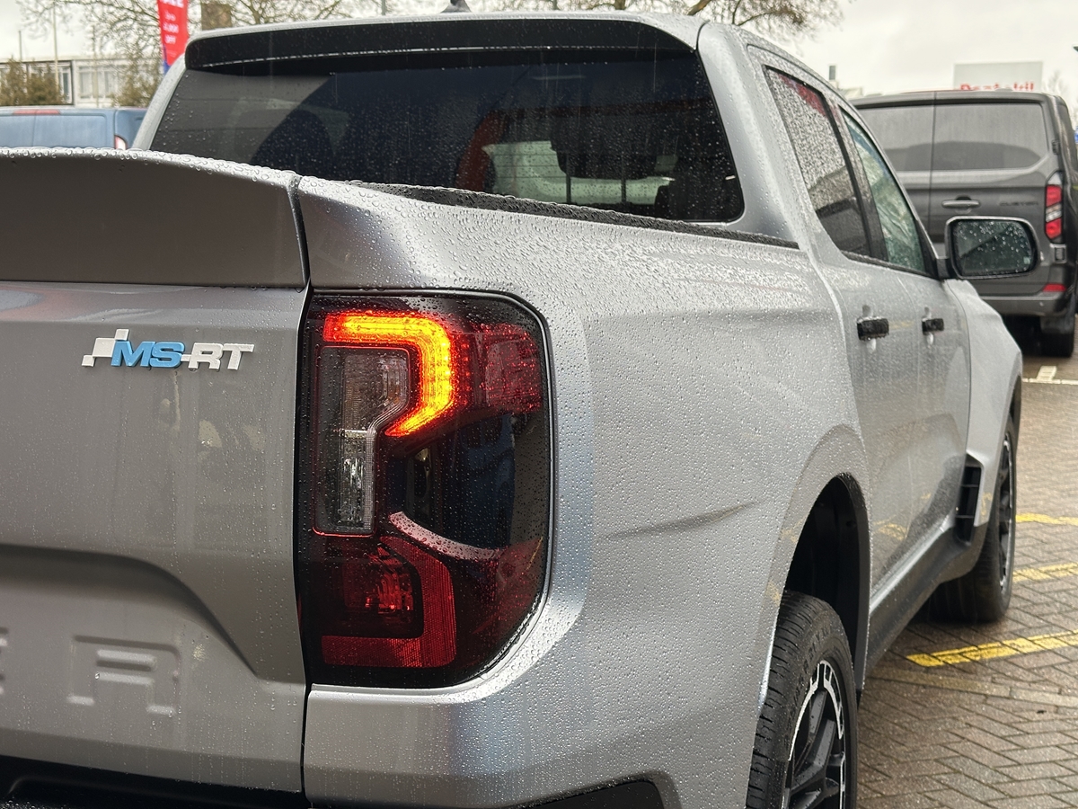 FORD RANGER PICK UP DOUBLE CAB MS-RT 3.0 ECOBLUE V6 240 AUTO