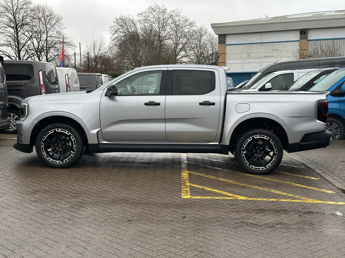 FORD RANGER PICK UP DOUBLE CAB MS-RT 3.0 ECOBLUE V6 240 AUTO