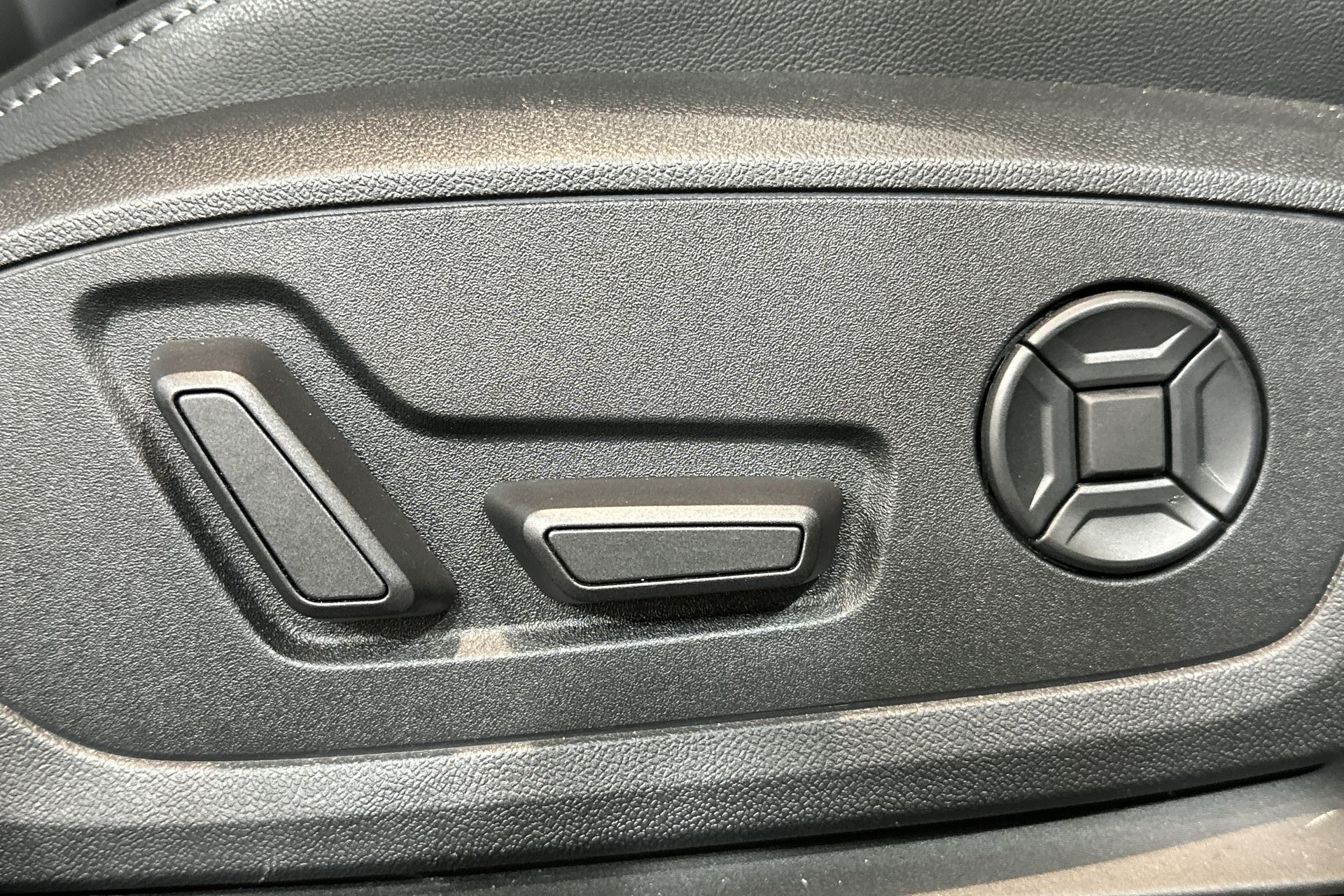 35 TFSI S TRONIC