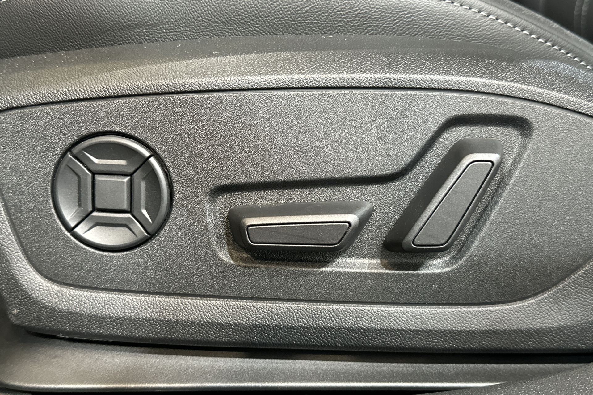 35 TFSI S TRONIC