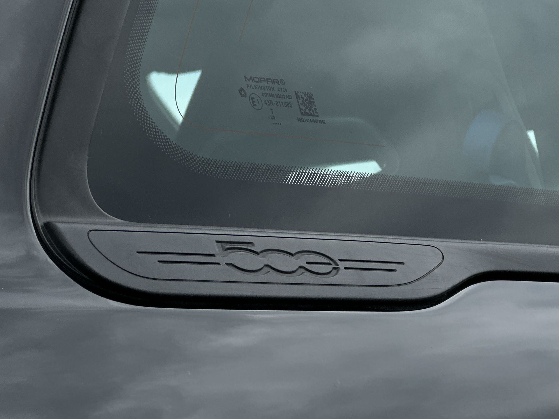 NEW 500E CABRIO 42.2KWH 152HP