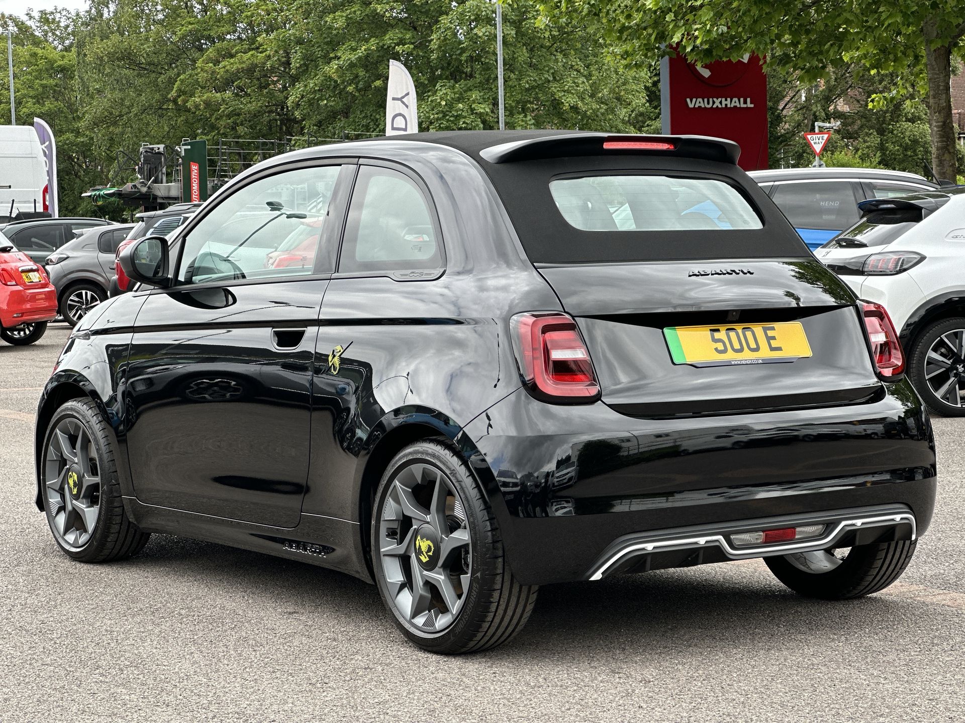 NEW 500E CABRIO 42.2KWH 152HP