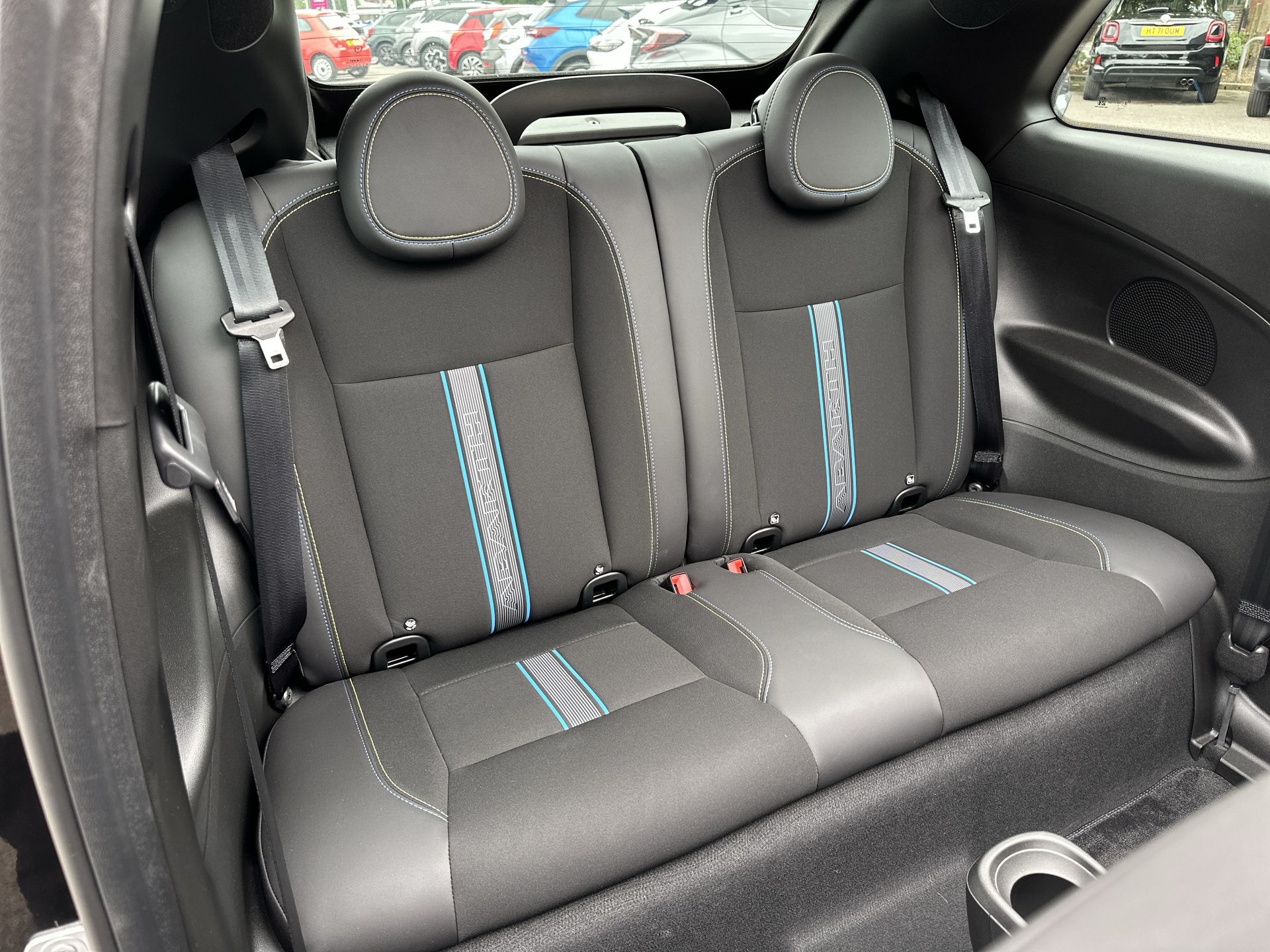 NEW 500E CABRIO 42.2KWH 152HP