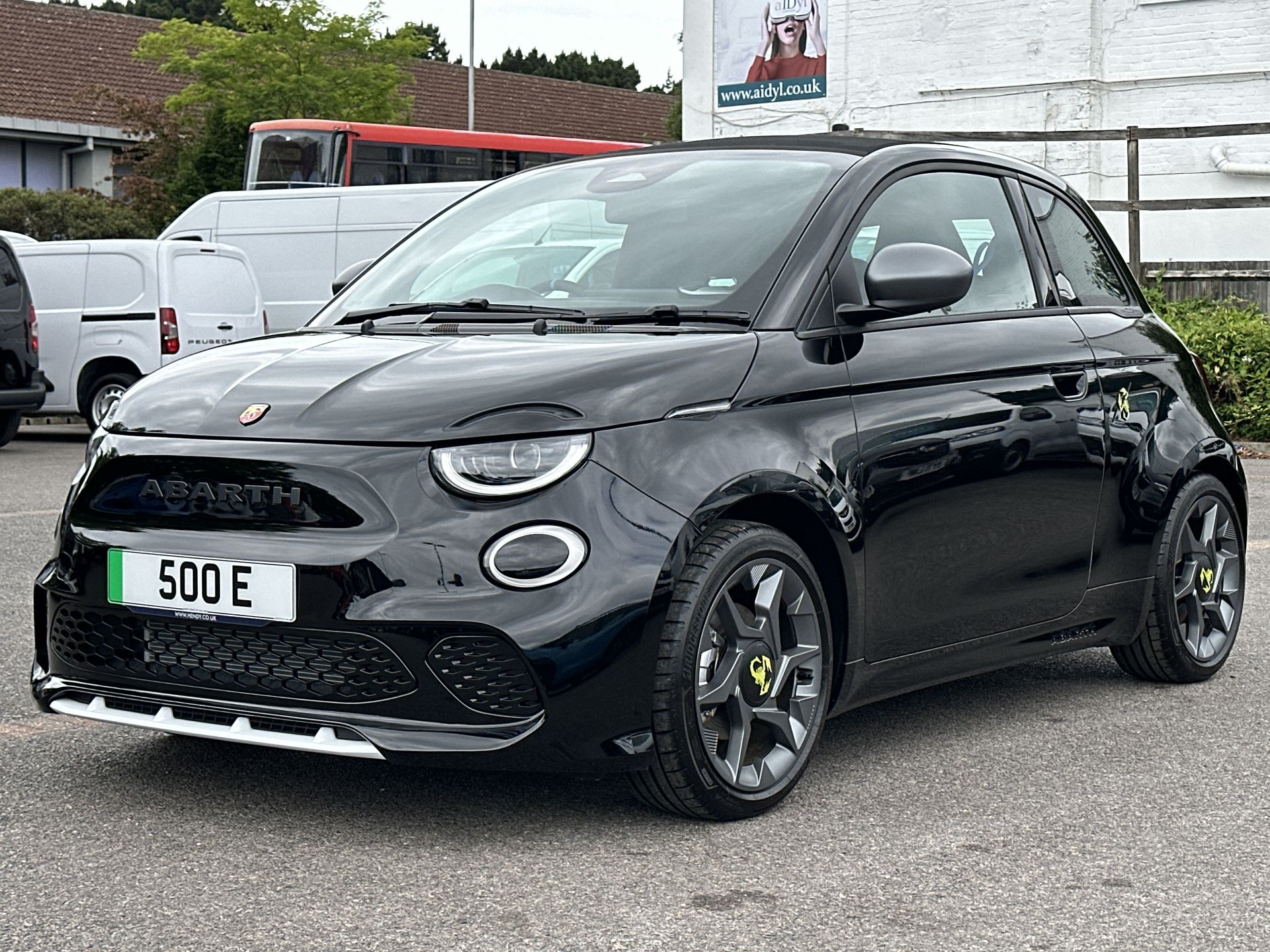 NEW 500E CABRIO 42.2KWH 152HP