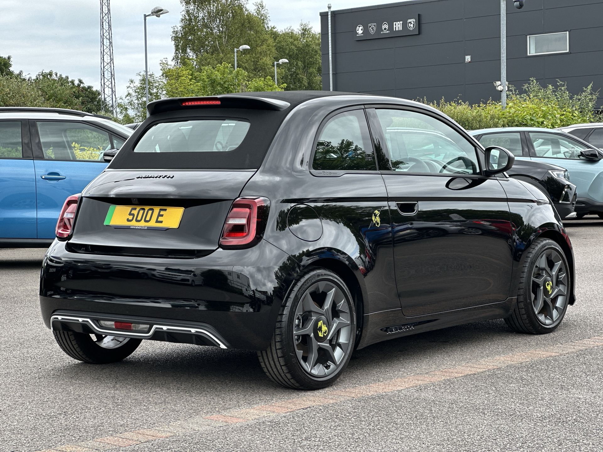 NEW 500E CABRIO 42.2KWH 152HP