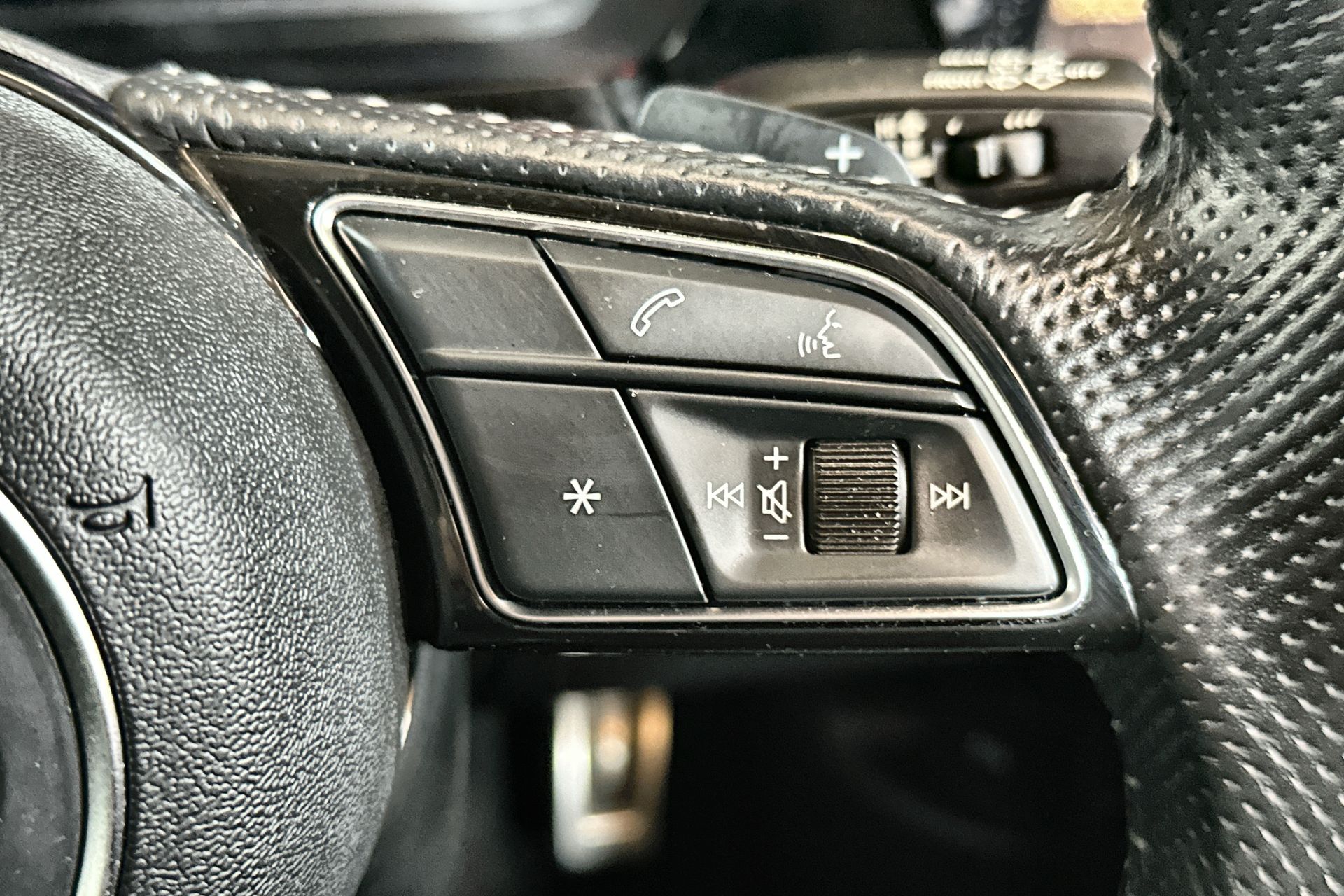 35 TFSI S TRONIC