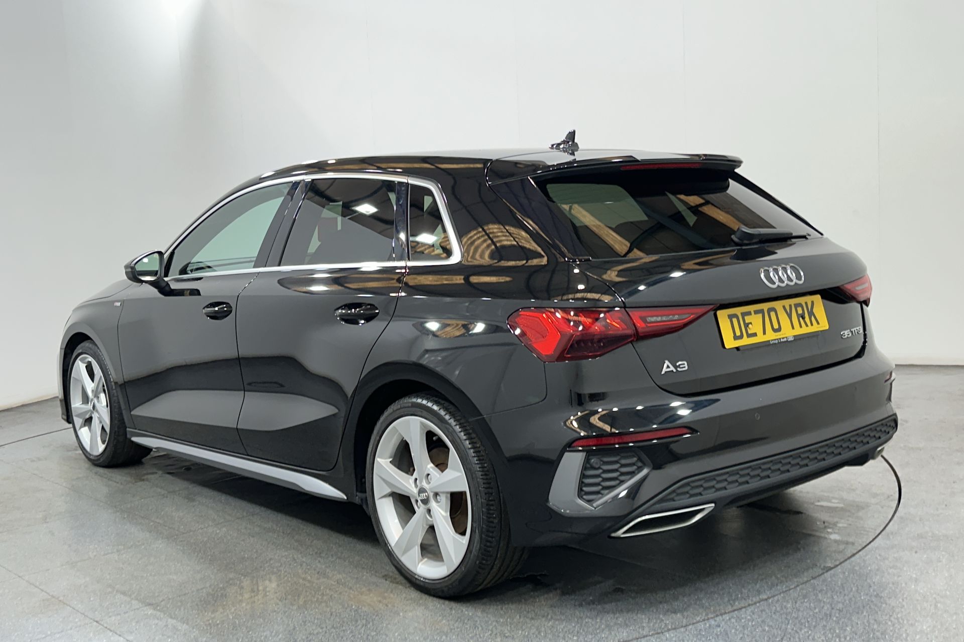 35 TFSI S TRONIC