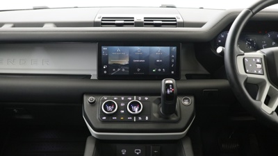 LAND ROVER DEFENDER 110