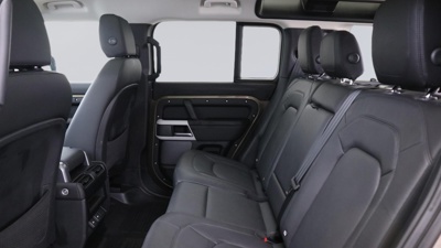 LAND ROVER DEFENDER 110