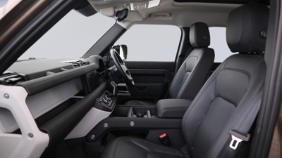 LAND ROVER DEFENDER 110