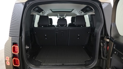 LAND ROVER DEFENDER 110