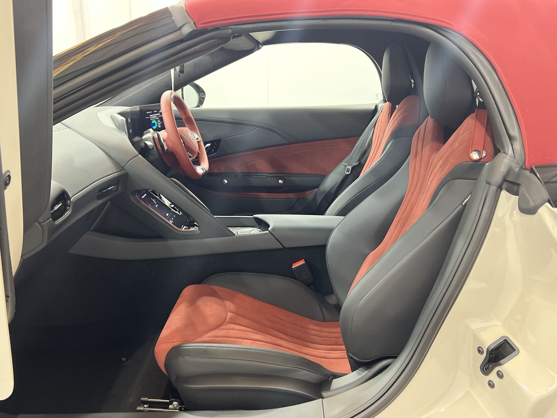 CYBERSTER 250KW TROPHY SINGLE MOTOR 77 KWH 2DR AUTO CONVERTIBLE
