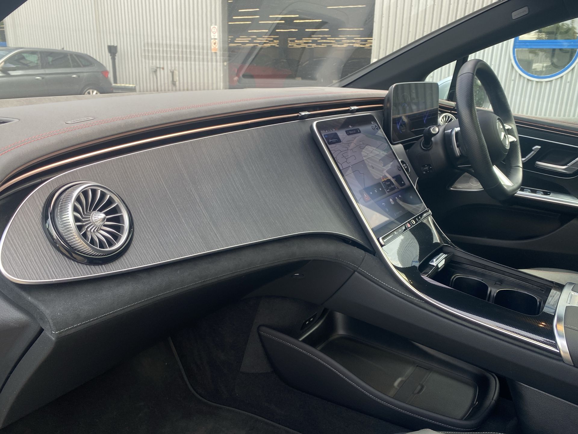 EQE 300 PREMIUM PLUS 89KWH