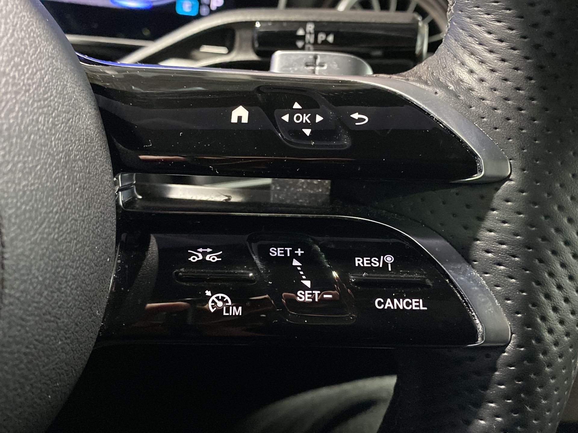 EQE 300 PREMIUM PLUS 89KWH