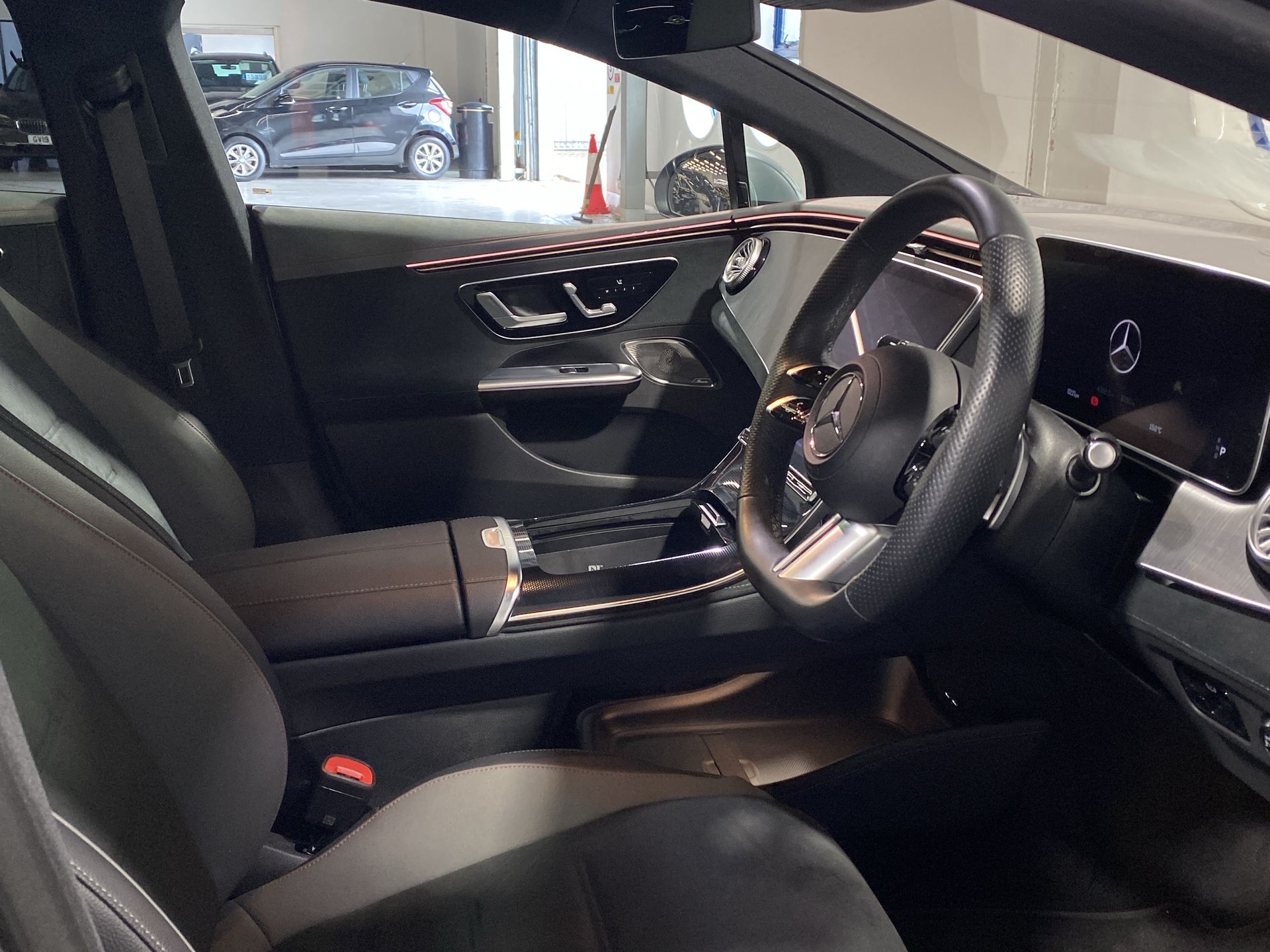 EQE 300 PREMIUM PLUS 89KWH
