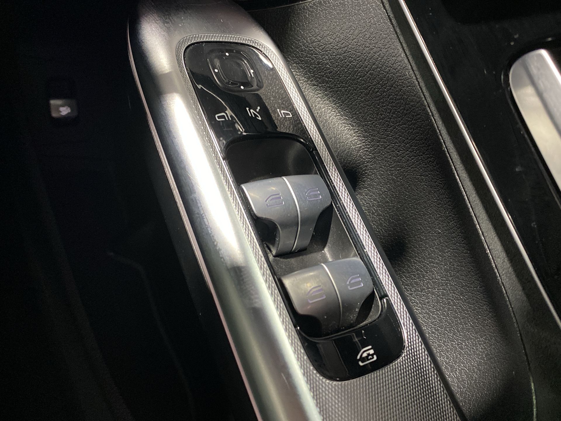 EQE 300 PREMIUM PLUS 89KWH