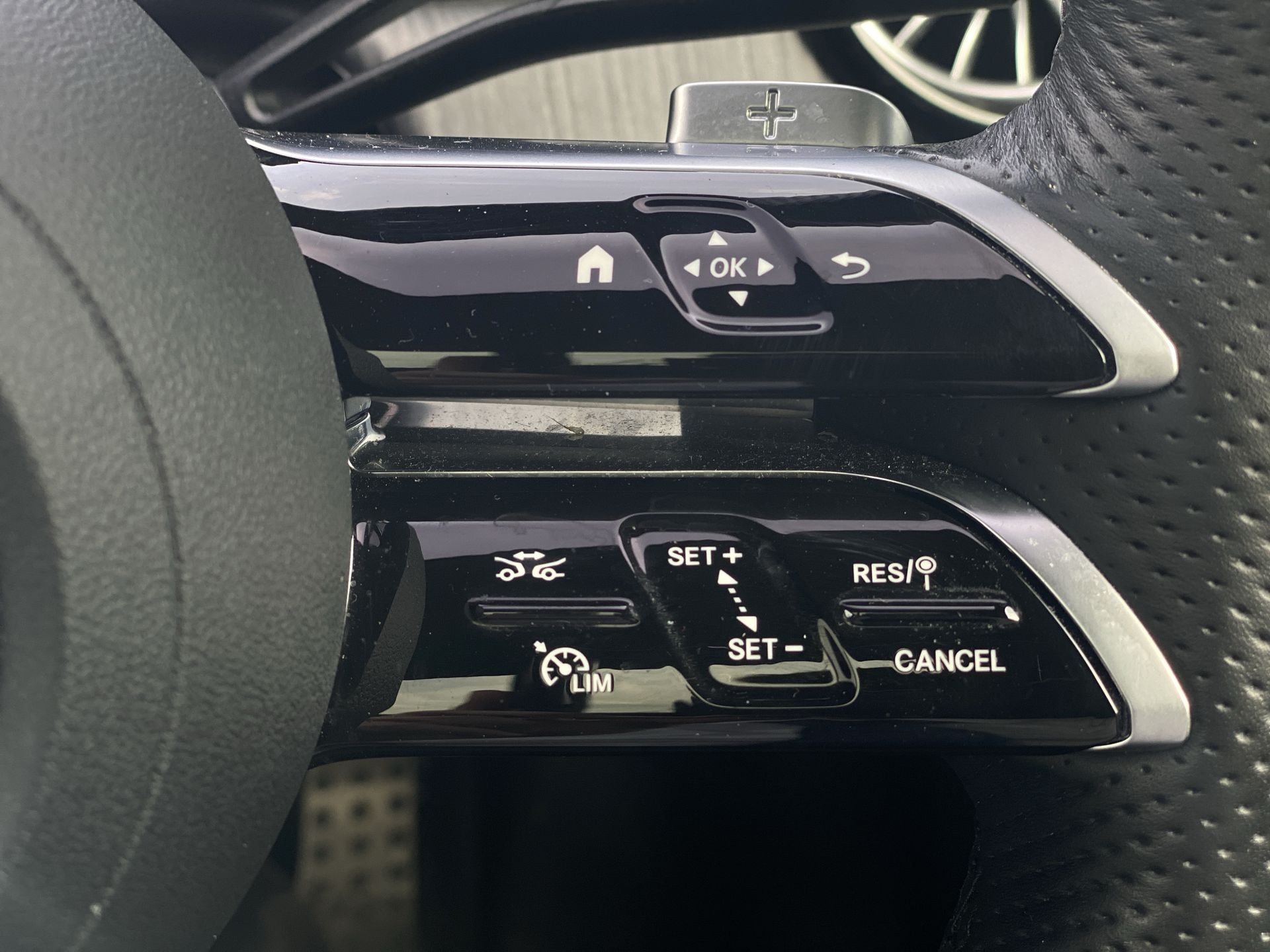 EQE 300 PREMIUM PLUS 89KWH