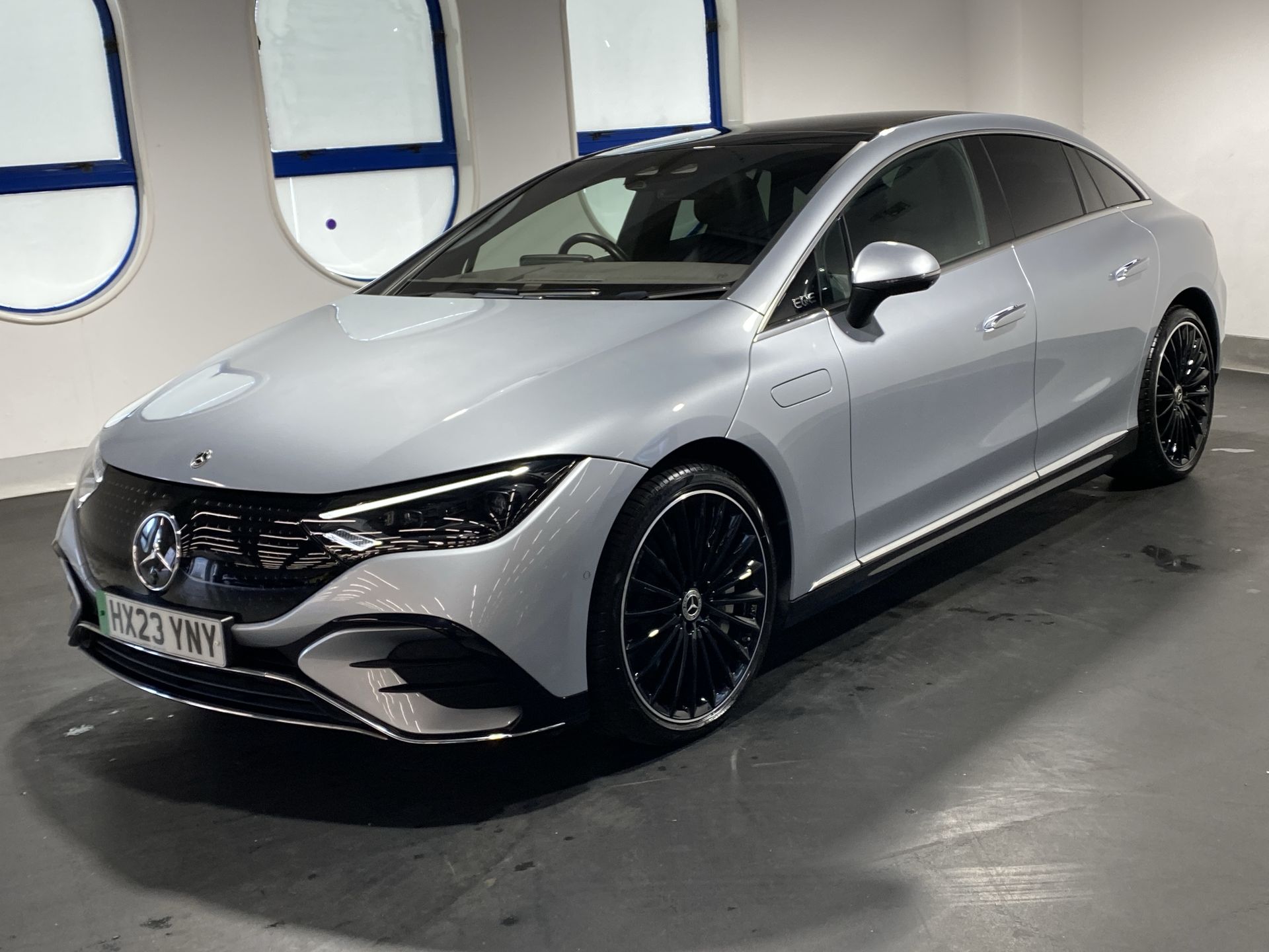 EQE 300 PREMIUM PLUS 89KWH