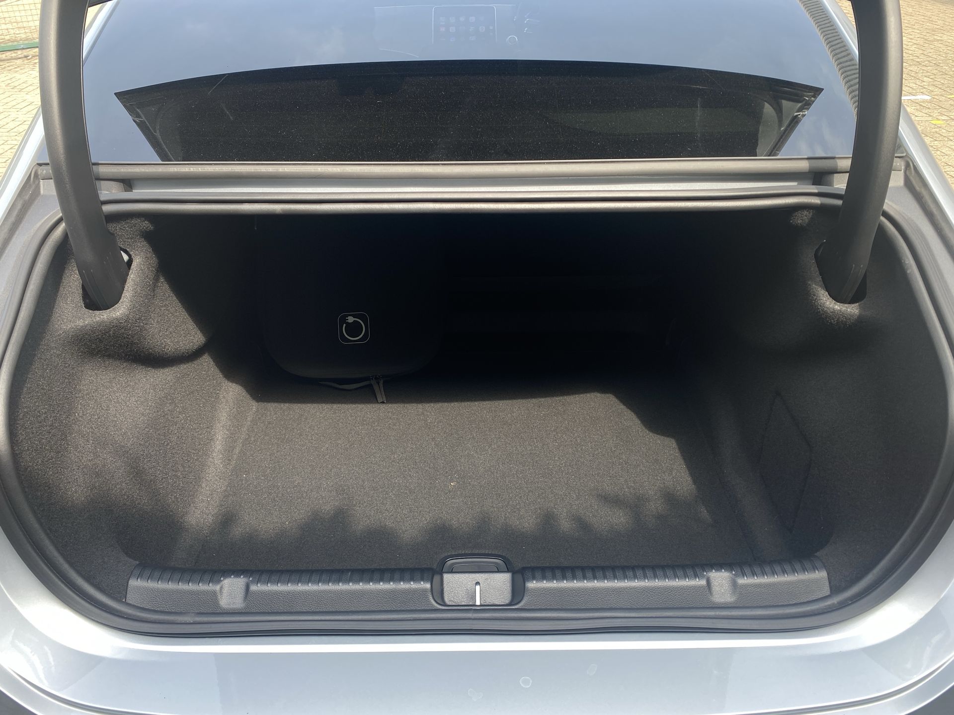 EQE 300 PREMIUM PLUS 89KWH
