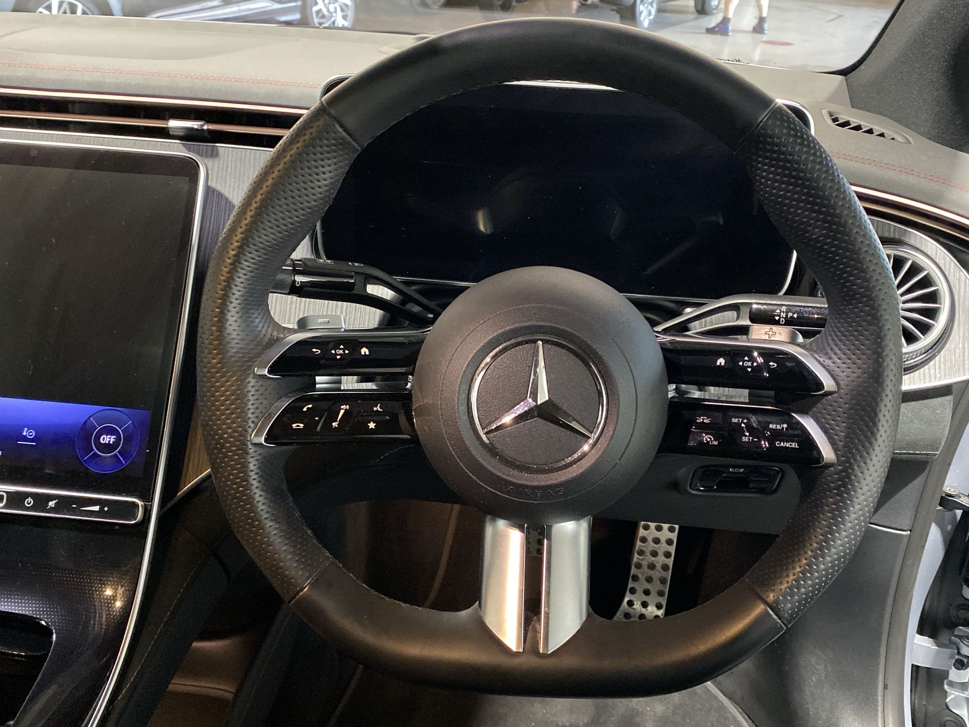 EQE 300 PREMIUM PLUS 89KWH