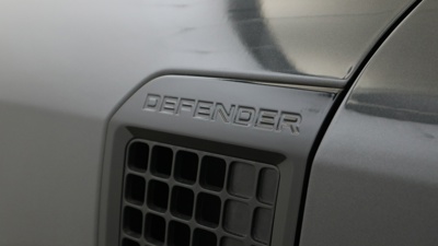 LAND ROVER DEFENDER 110