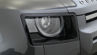 LAND ROVER DEFENDER 110