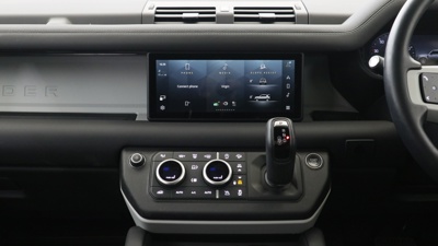 LAND ROVER DEFENDER 110