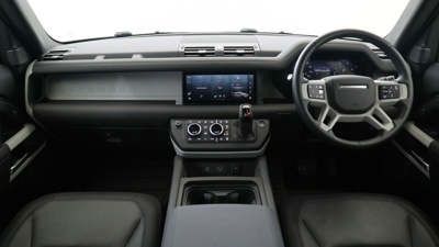 LAND ROVER DEFENDER 110