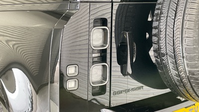 LAND ROVER DEFENDER 110