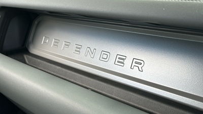 LAND ROVER DEFENDER 110