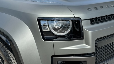 LAND ROVER DEFENDER 110