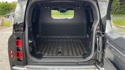 LAND ROVER DEFENDER 90