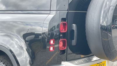 LAND ROVER DEFENDER 90