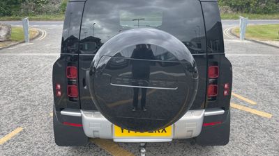 LAND ROVER DEFENDER 90