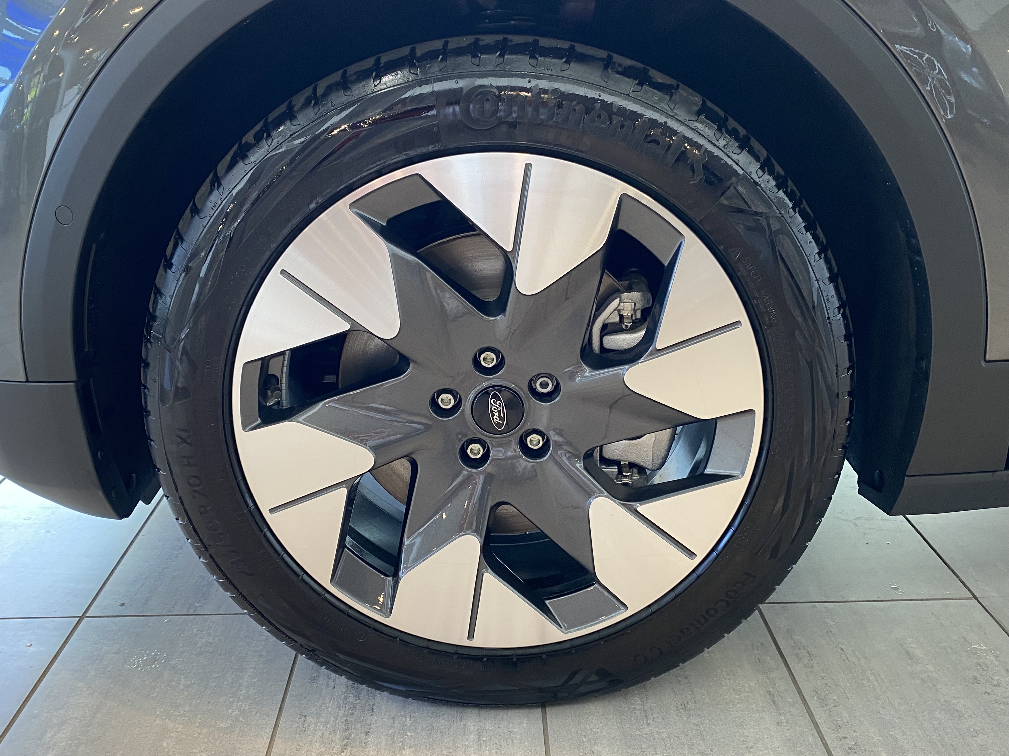 FORD EXPLORER 210KW PREMIUM 77KWH 5DR AUTO